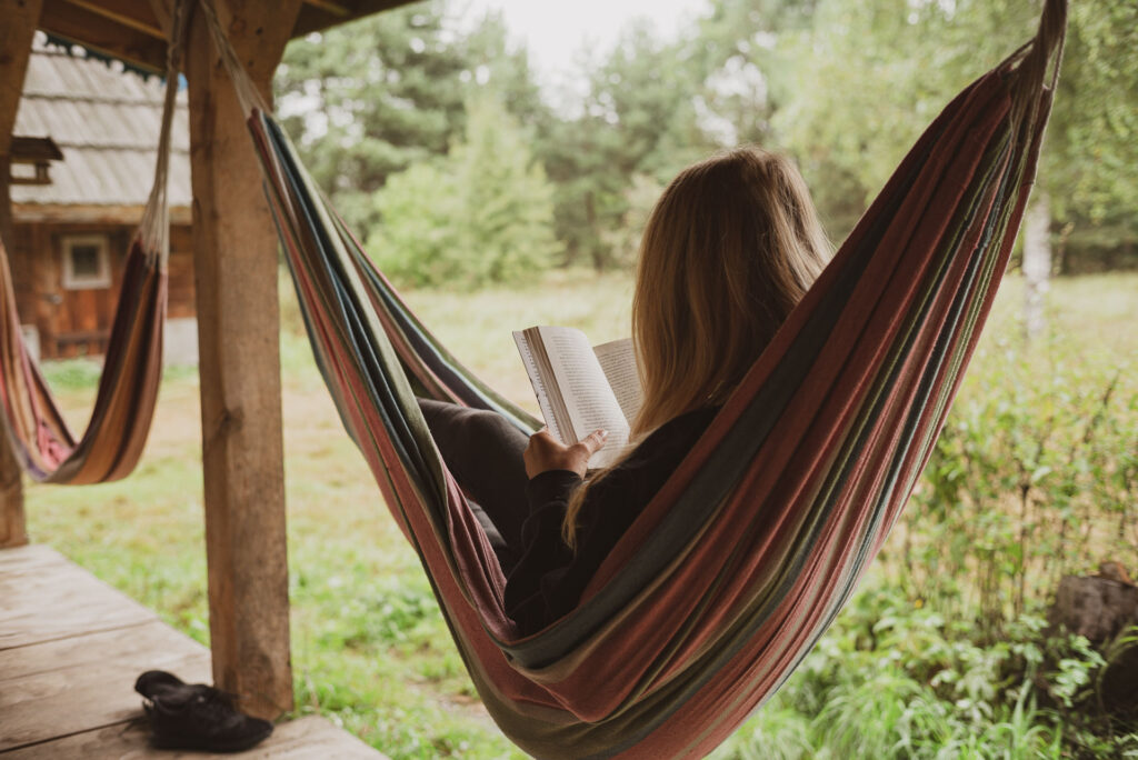 woma in hammock reading journal